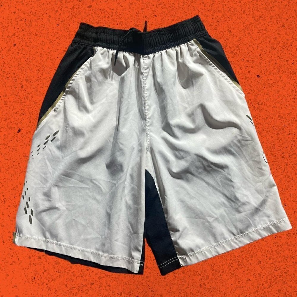 SOLD Y2k And 1 basketball shorts - Picture 2 of 6